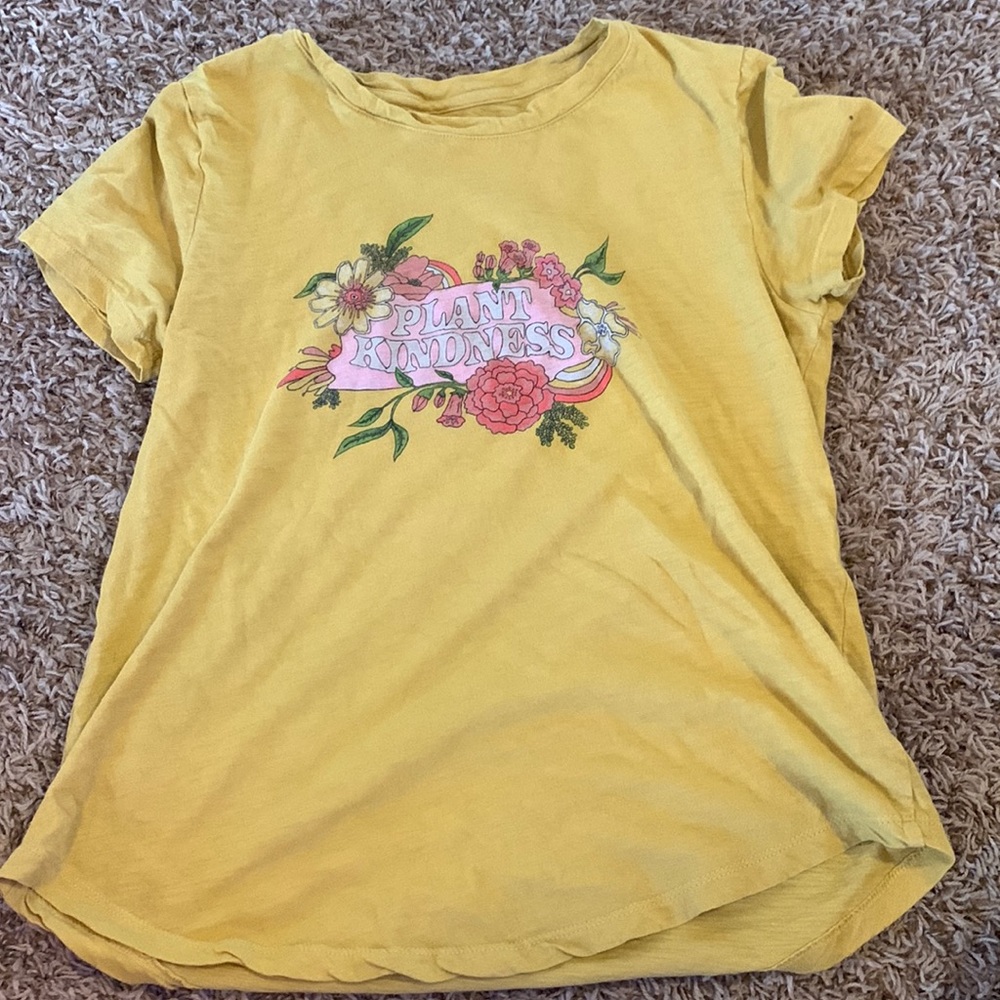 Short sleeve old navy shirt